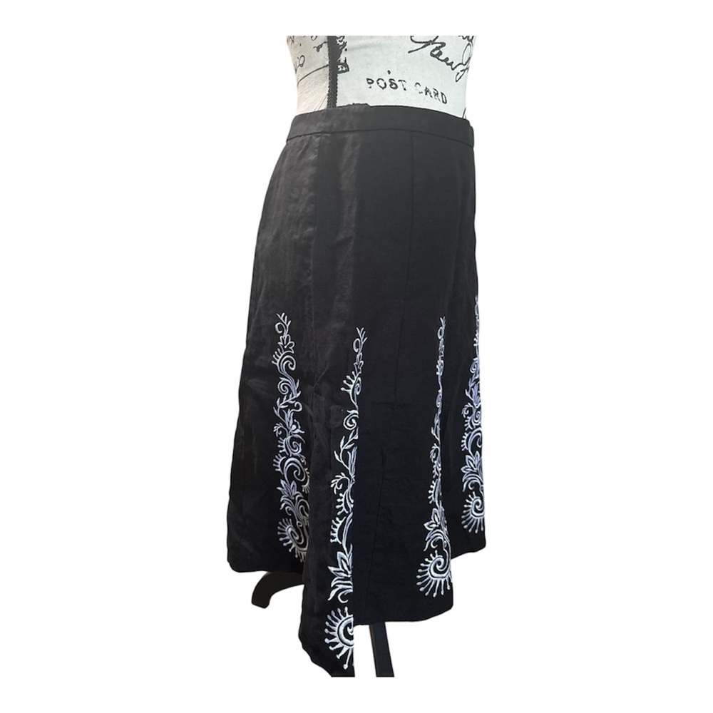 LOFT Black Linen White Embroidered A-Line Flair Fully Lined Midi Skirt Sz 2 EUC - Picture 2 of 11